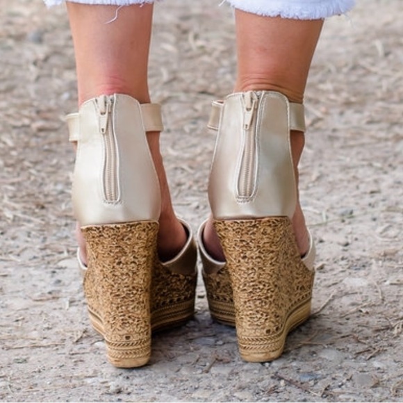 Champagne Boho Platform Wedges - Picture 5 of 6
